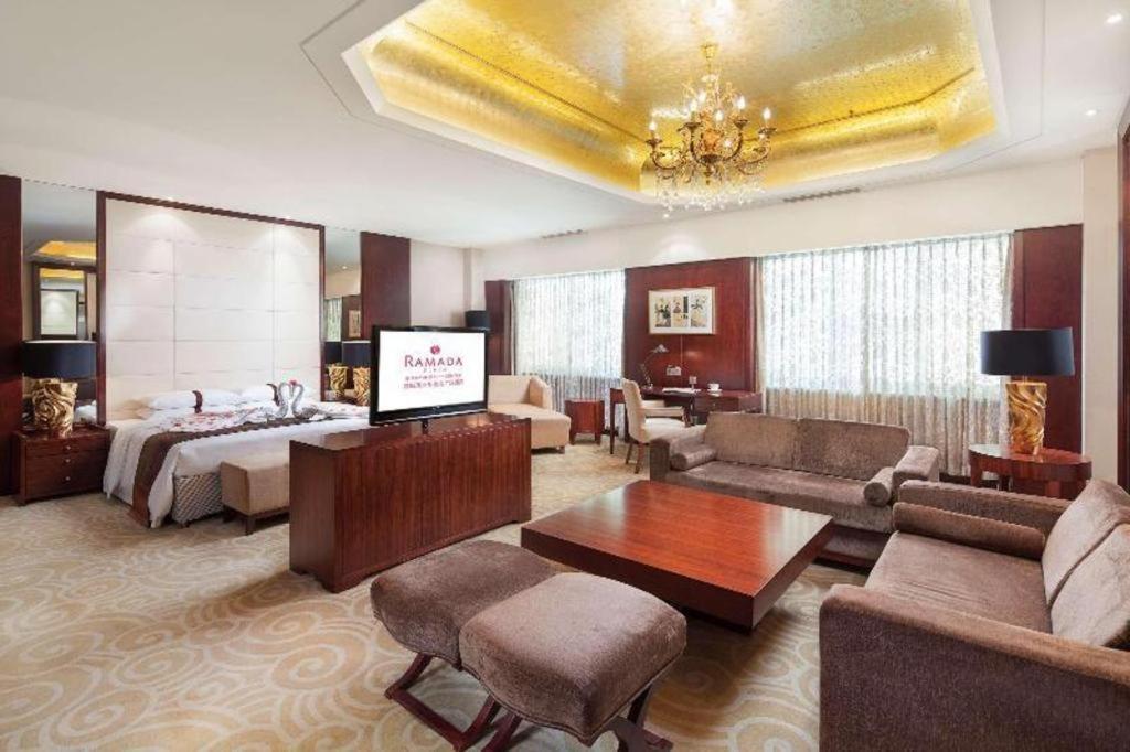 Ramada Plaza Shenyang Citycenter Exterior photo