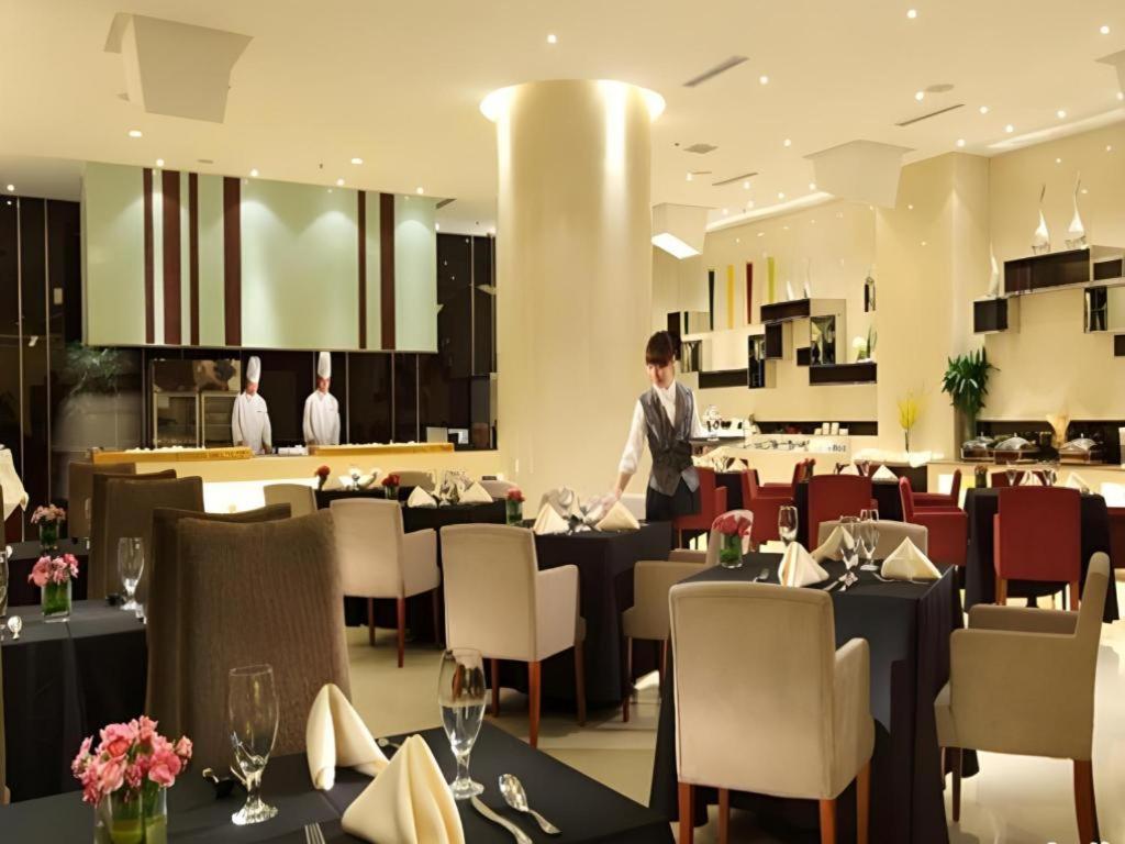 Ramada Plaza Shenyang Citycenter Exterior photo